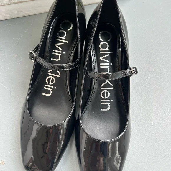 Calvin Klein Marlay Pumps – Black Patent – Size 6 – New in Box - Picture 3 of 9